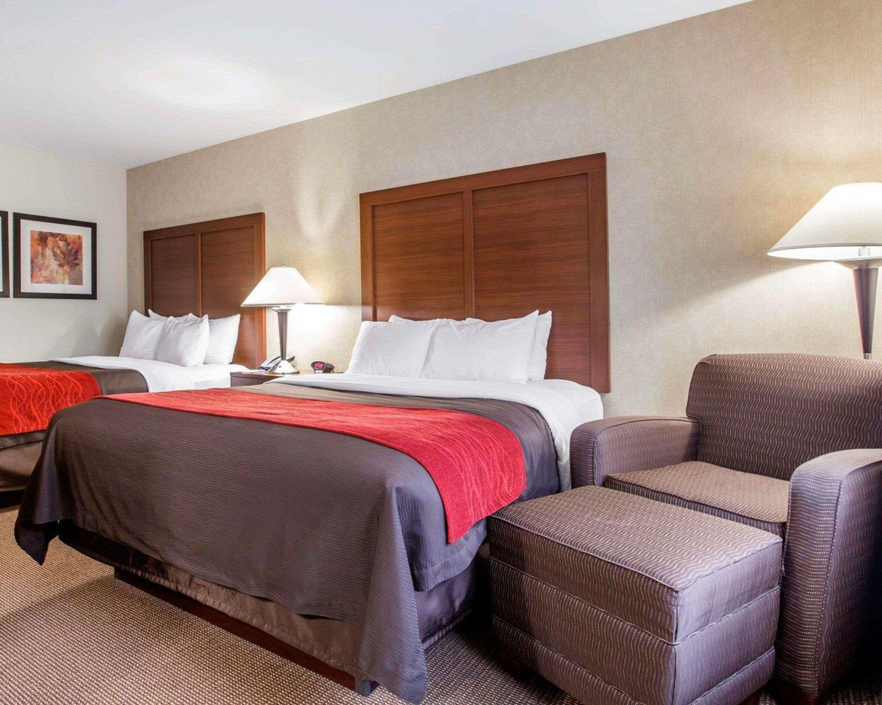 Comfort Inn & Suites Adj To Akwesasne Mohawk Casino Hogansburg Bagian luar foto
