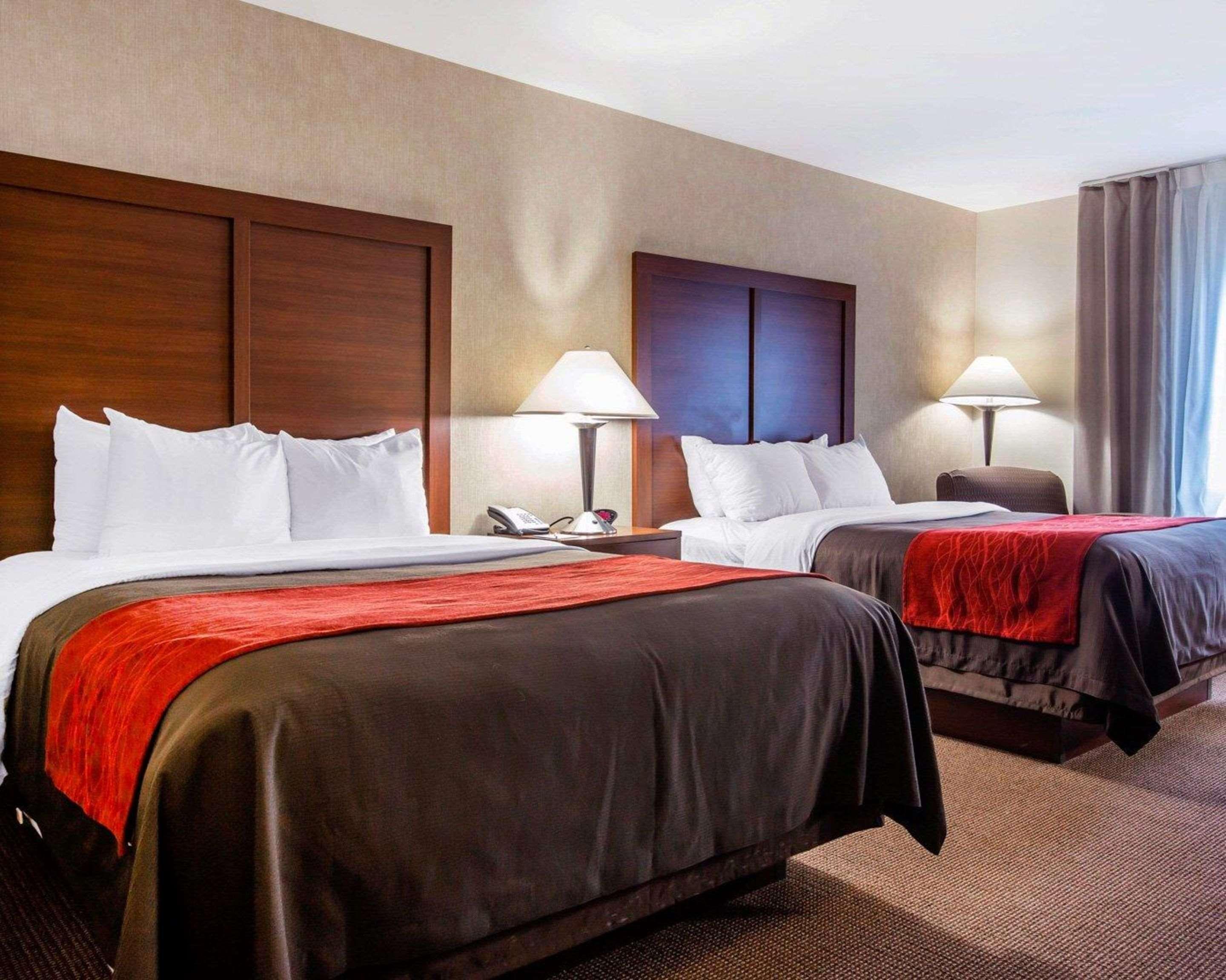 Comfort Inn & Suites Adj To Akwesasne Mohawk Casino Hogansburg Bagian luar foto