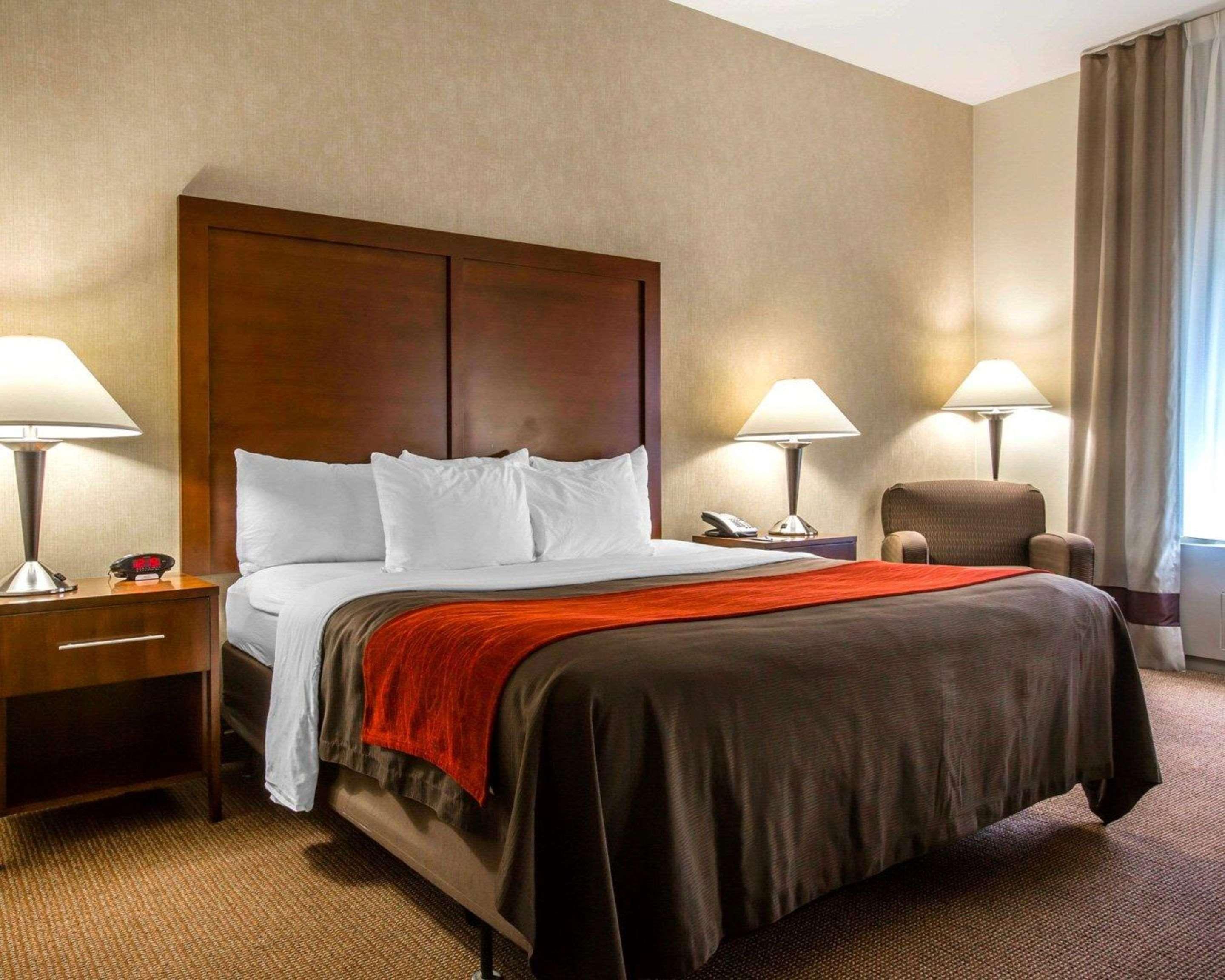 Comfort Inn & Suites Adj To Akwesasne Mohawk Casino Hogansburg Bagian luar foto